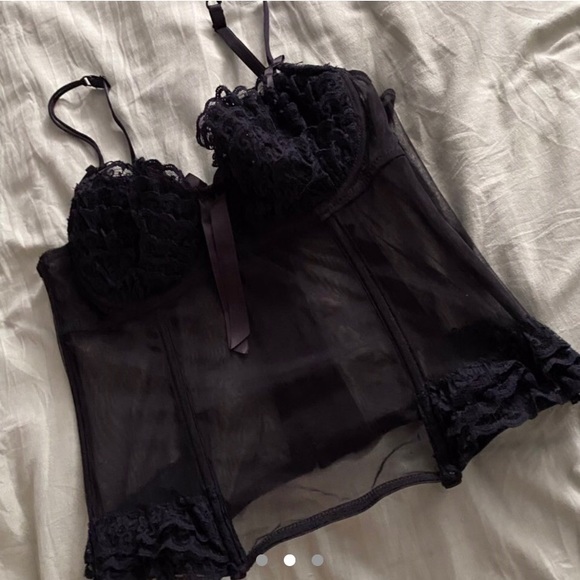 32B 32C Gorgeous black lace corset bra - Picture 2 of 2